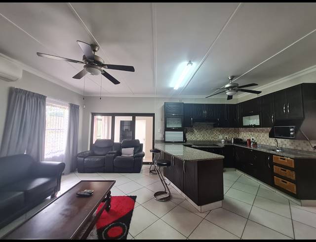 4 BEDROOM FREESTANDING TO LET IN ARBORETUM
